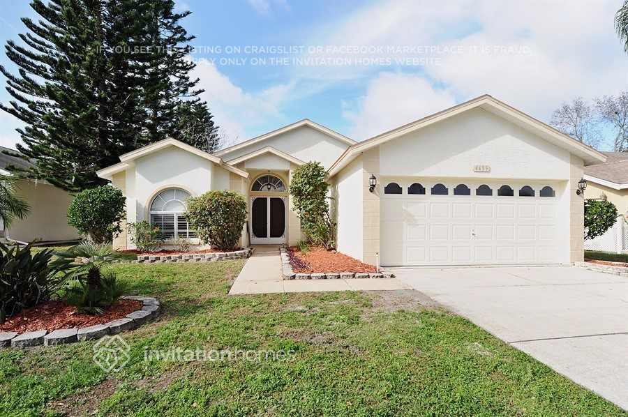 4439 Northampton Dr in New Port Richey, FL - Building Photo