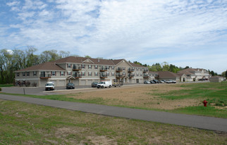 Pinewood Estates Apartments