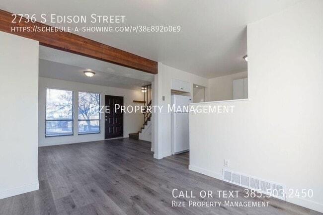 property at 2736 S Edison St