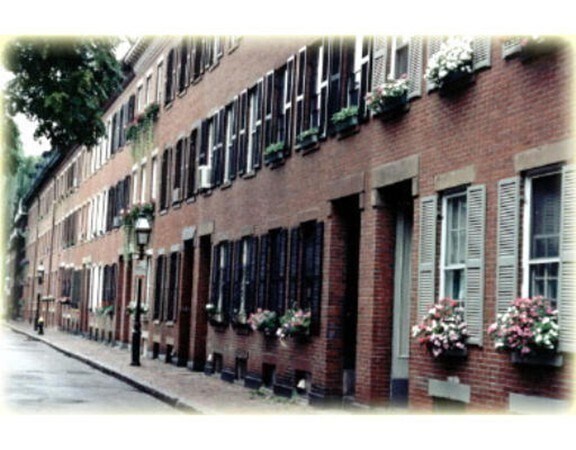 38 Lawrence St in Boston, MA - Building Photo