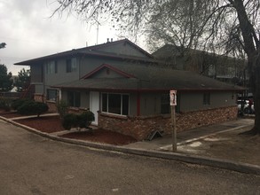 311 University Dr in Colorado Springs, CO - Building Photo - Building Photo