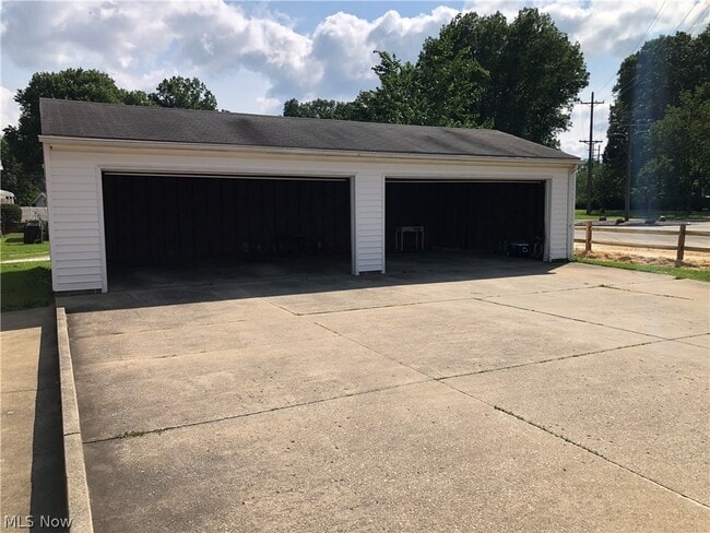 2940 6th St in Cuyahoga Falls, OH - Building Photo - Building Photo