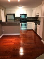 21 Pine St in Canton, MA - Building Photo