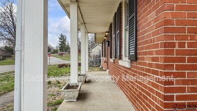 203 Loch Lomond Dr in Lexington, KY - Building Photo - Building Photo