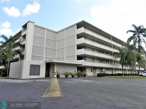 4650 Washington St in Hollywood, FL - Building Photo - Building Photo