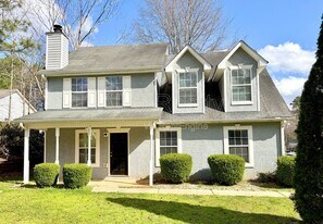 1532 Locomotive Dr NE in Conyers, GA - Building Photo