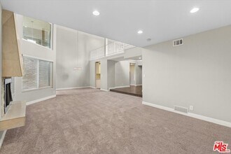 12321 Ocean Park Blvd in Los Angeles, CA - Building Photo - Building Photo
