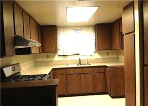1008 Las Lomas Dr in La Habra, CA - Building Photo - Building Photo