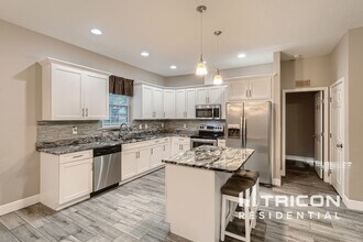 1307 E Warren St in Plant City, FL - Building Photo - Building Photo