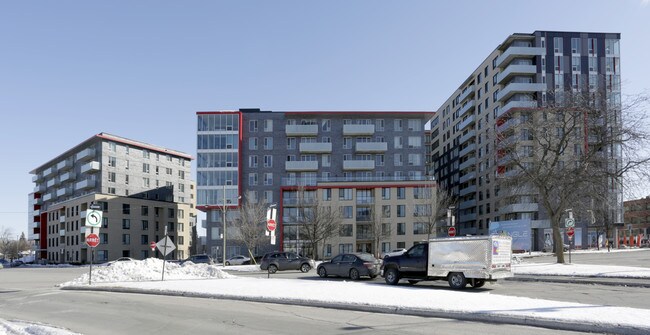 Rouge Condos in Mt Royal, QC - Building Photo - Building Photo