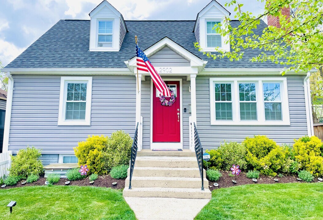 2902 Meadow Ln in Falls Church, VA - Building Photo