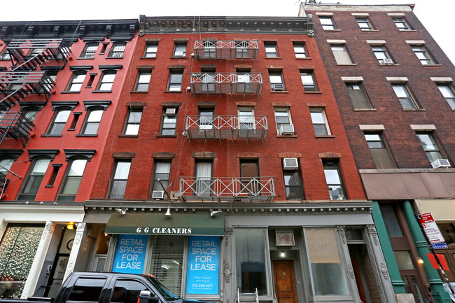 46 Grand St in New York, NY - Building Photo - Building Photo