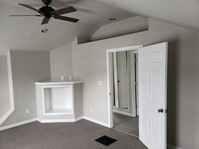 198 E Cotton St in Fond du Lac, WI - Building Photo - Building Photo
