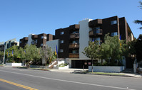 Garden Villas in Los Angeles, CA - Foto de edificio - Building Photo