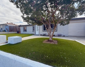 6366 Marsha Ave in Simi Valley, CA - Building Photo - Building Photo