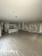 1220 Treehouse Ln, Unit 1st Floor in New Braunfels, TX - Foto de edificio - Building Photo