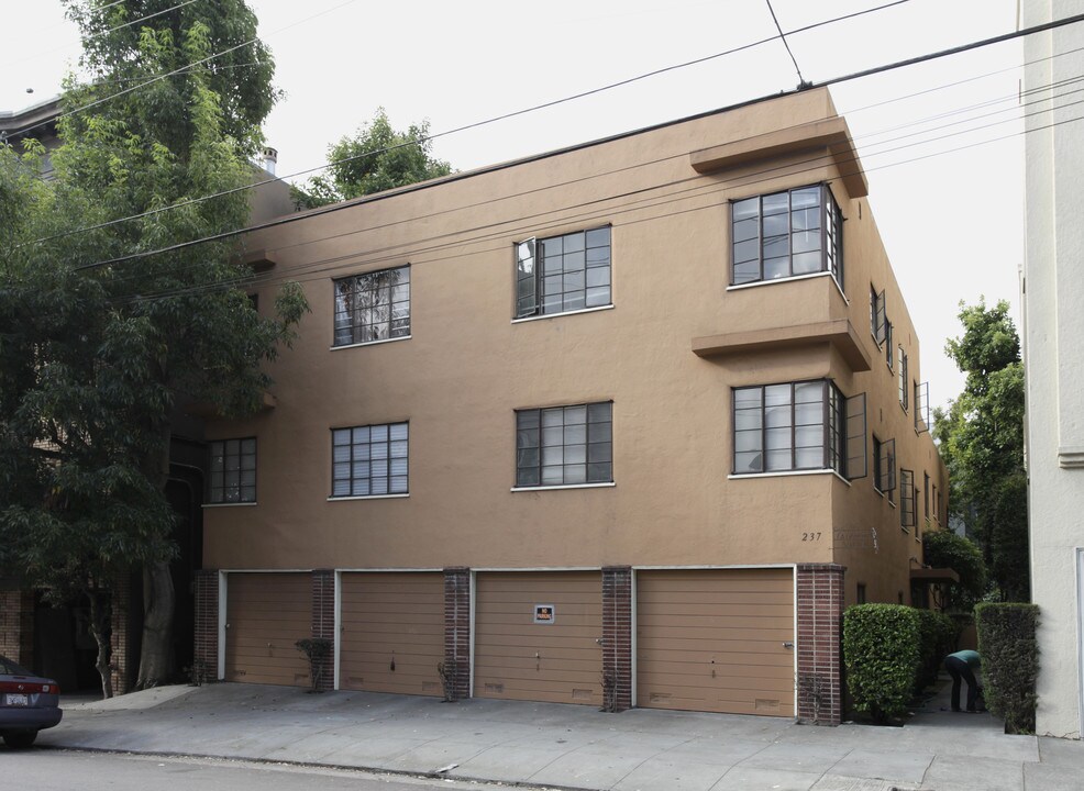 237 29th St in Oakland, CA - Building Photo