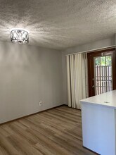 5794 Fairfax St NW-Unit -5796 in North Canton, OH - Building Photo - Building Photo
