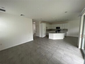 311 Shore Crab Wy in Apollo Beach, FL - Building Photo - Building Photo