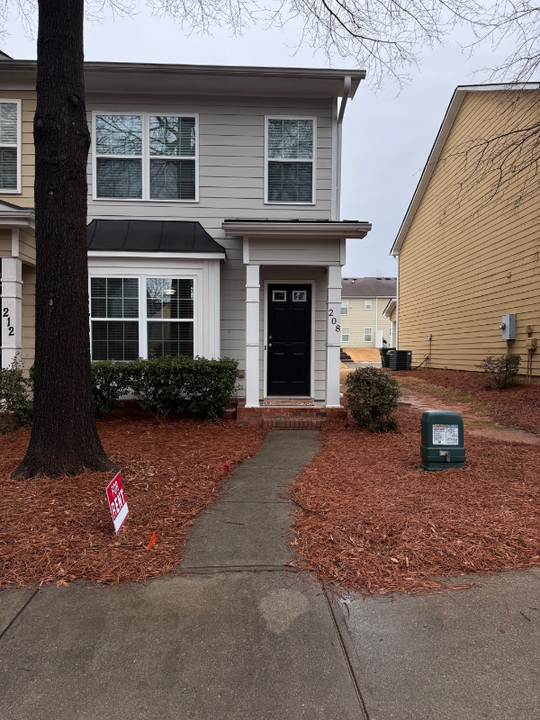 208 Sidney Lanier Ave in Athens, GA - Foto de edificio