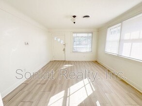 3638 Elysian Fields Ave in New Orleans, LA - Building Photo - Building Photo