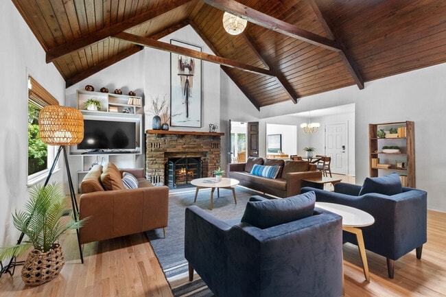 property at 103 SW E St