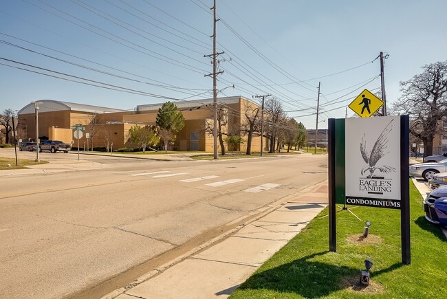 218 N Texas Blvd, Unit 101 in Denton, TX - Building Photo - Building Photo