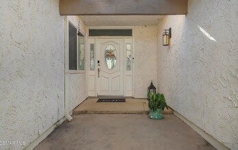 275 Yellowstone Ave in Thousand Oaks, CA - Building Photo - Building Photo
