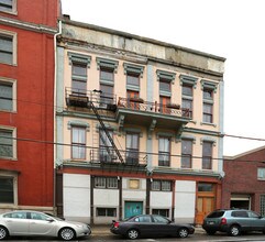 Park Hall in Cincinnati, OH - Building Photo - Building Photo