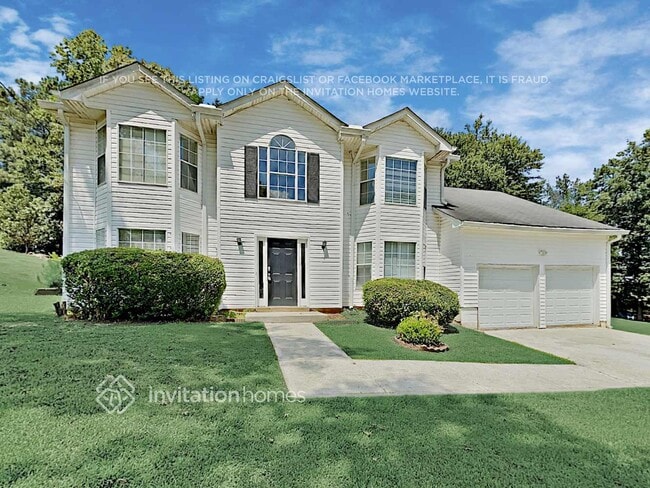 property at 2802 Crestworth Ln