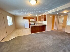 12 Plex Apartment in Cedar City, UT - Building Photo