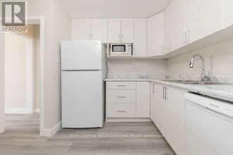 84 Mill St in Halton Hills, ON - Building Photo - Building Photo