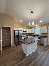 202 Ruby Ln in Hollister, MO - Building Photo - Building Photo