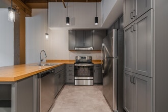 Painters Row in Louisville, KY - Building Photo - Interior Photo