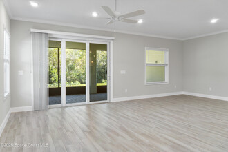 3621 Loblolly Sq in Vero Beach, FL - Foto de edificio - Building Photo