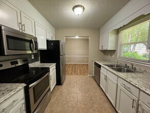 5503 Courtfield Dr in Greensboro, NC - Building Photo - Building Photo