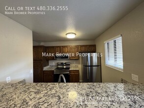 533 W Guadalupe Rd in Mesa, AZ - Building Photo - Building Photo