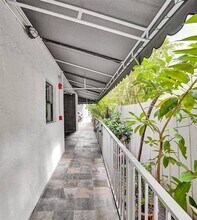 1225 West Ave in Miami Beach, FL - Building Photo - Building Photo