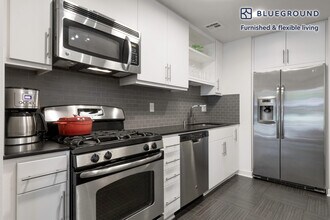 13488 Maxella Ave-Unit -FL2-ID213 in Marina Del Rey, CA - Building Photo - Building Photo