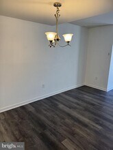 136 W Barre St-Unit -R in Baltimore, MD - Building Photo - Building Photo