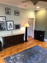 1307 Washington St, Unit Evanston Loft Apartment in Evanston, IL - Foto de edificio - Building Photo