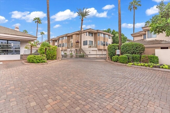 4343 N 21st St, Unit 236 in Phoenix, AZ - Building Photo - Building Photo