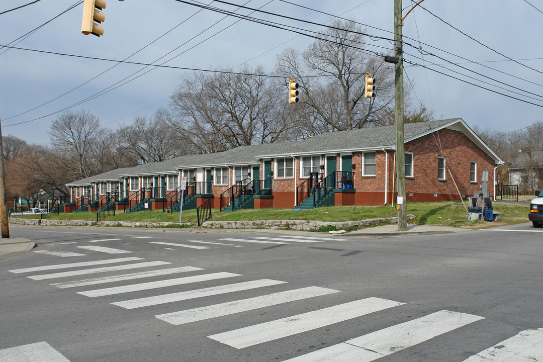 1701 3rd Ave N in Nashville, TN - Foto de edificio