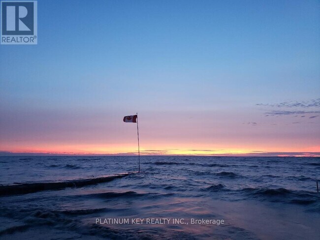 5409 Oak Ave in Lambton Shores, ON - Building Photo - Building Photo