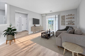 Aspen Court Apartments in Piscataway, NJ - Foto de edificio - Building Photo