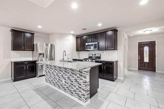 29806 Breakwater Dr in Park Row, TX - Building Photo - Building Photo