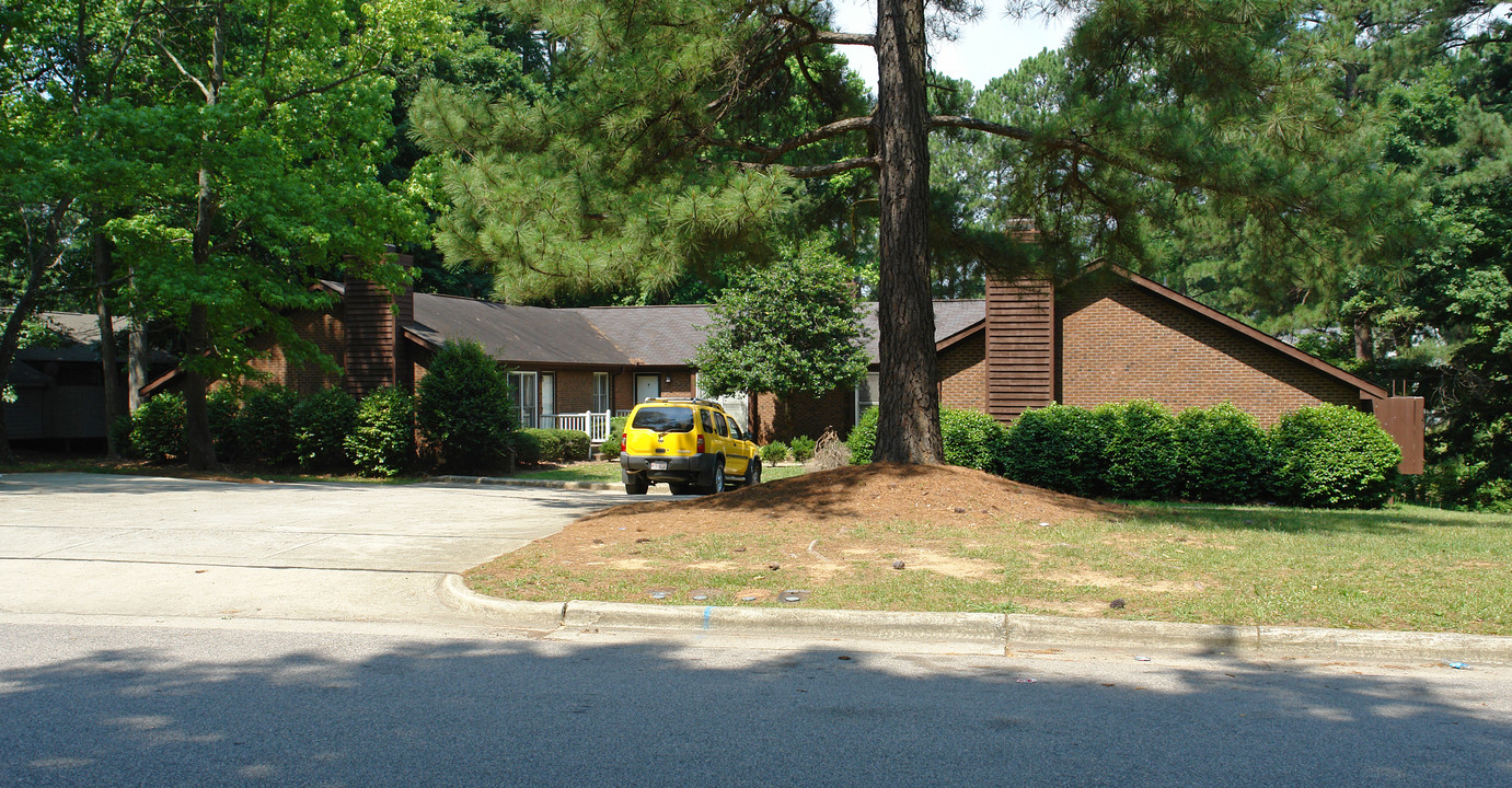 4721 Matt Dr in Raleigh, NC - Building Photo