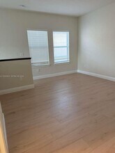 3917 Mahogany Ln in Hollywood, FL - Building Photo - Building Photo