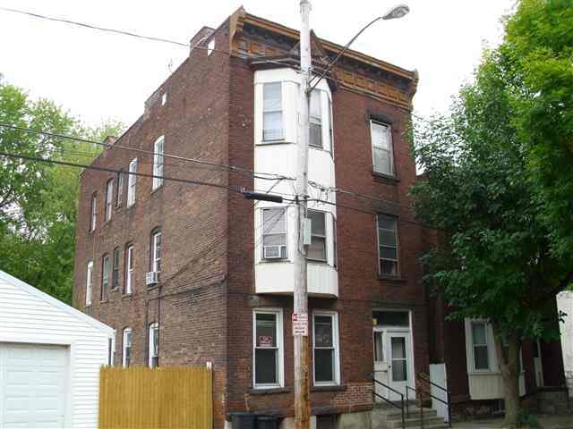 398 8th St in Troy, NY - Building Photo - Building Photo