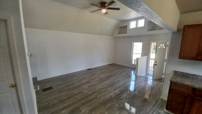 property at 2265 Avondale Ave